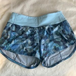 Lululemon Speed up Mid rise Short